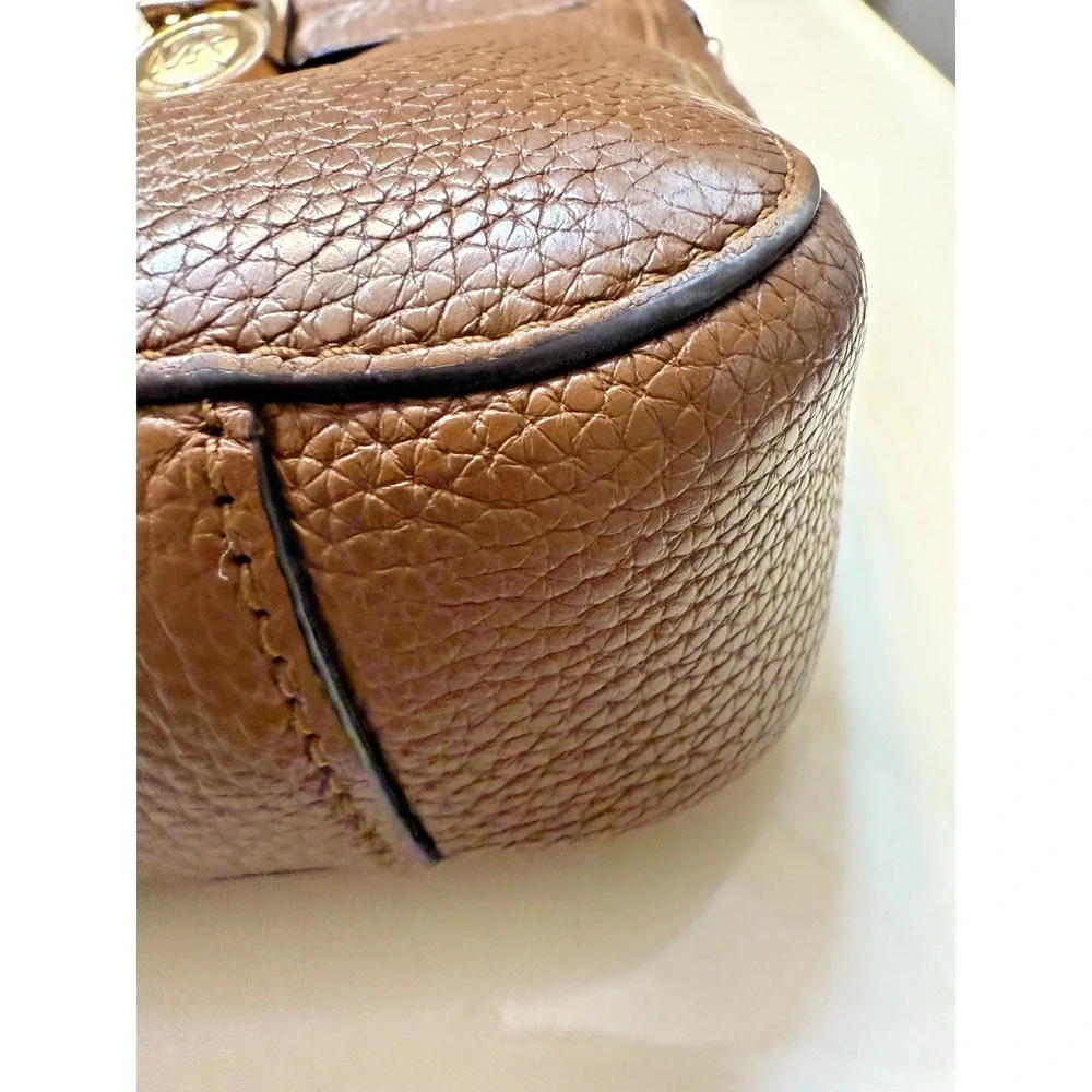 Michael KORS Tan Leather Crossbody Purse Signature Gold Buckle